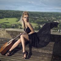 Book Modèle • Camille Vidacek vue par Clarke Drahce